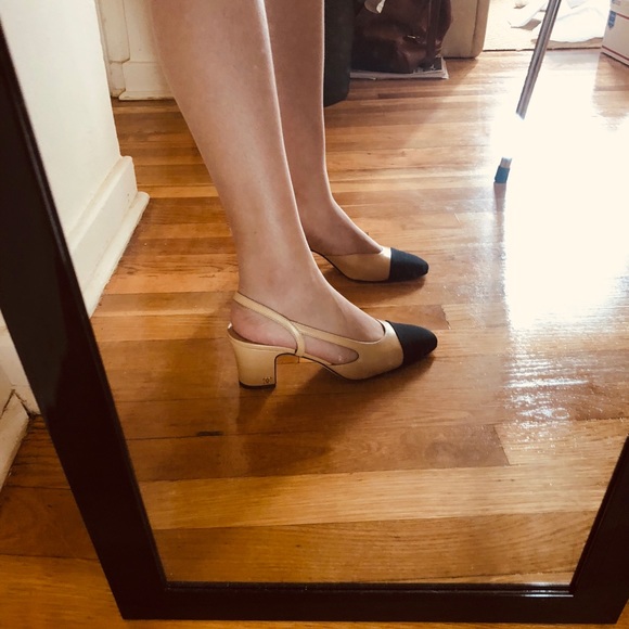 ❌❌SOLD❌❌Chanel Coco Slingback Pumps (65mm). - Picture 3 of 4